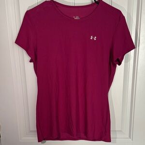 Under Armour Women's Athletic DrifitHeat Gear Magenta Short Sleeve Tee Women’s M